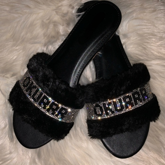 Sarah Siah Shoes - 𝙉𝙀𝙒 𝙄𝙉💎OKUUR fur Rhinestone Slide Sandal
